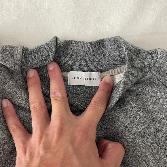 COPY - John Elliot crew neck sweater Detail